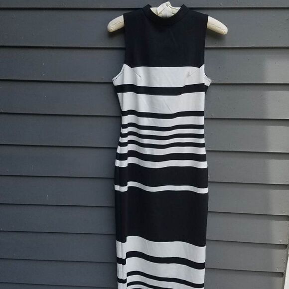Beautiful LuLus Black White Stripe Knit Midi / Maxi Dress size Medium - Picture 1 of 8
